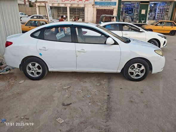 النتره موديل 9  المكينه 1600 دكشن عالي السياره خير من الله بيه قطعتين صبق السعر 116بيه مجال قليل والشراي يتصل ***********
