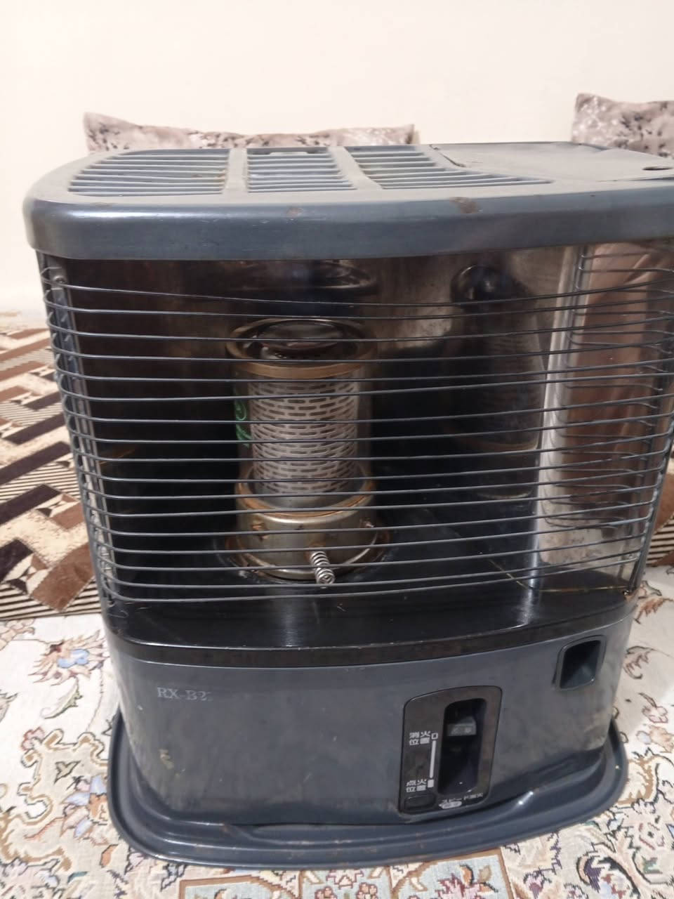 عليكم صوبه نفطيه للبيع نضيف بس يرادله فتيله..سعره 50 الف ***********
