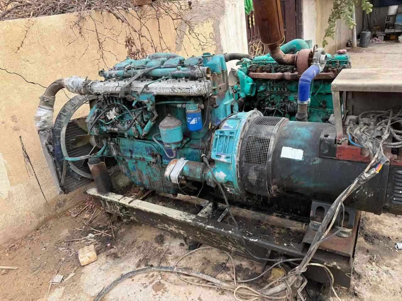 السلام عليكم
مولدات اثنين البيع  اسكانيه دي اس عليه راس توليد ٢٥٠ وفالفو ج ١٠ عليه راس توليد ٣٠٠  شغالات وخير من الله 
للاستفسار ***********
