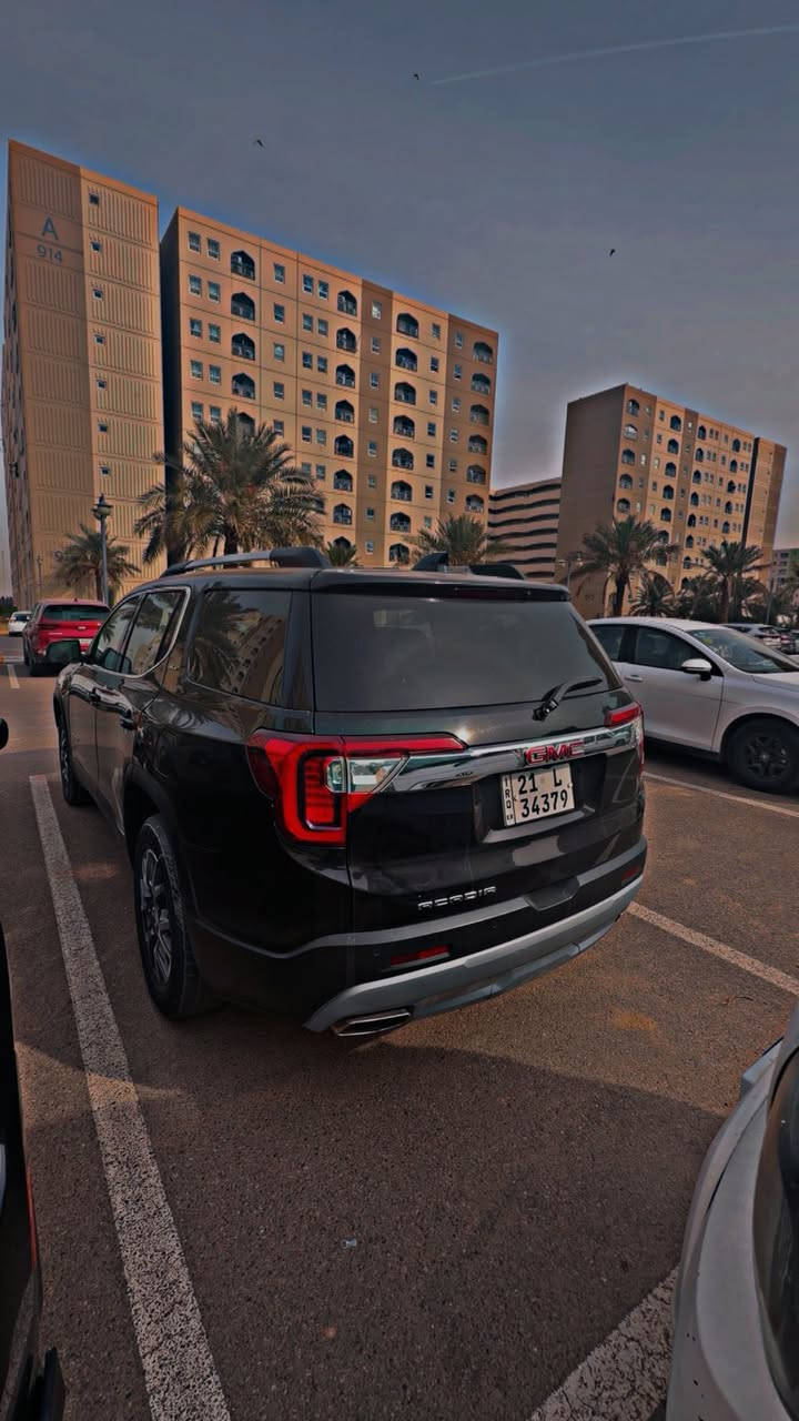 السلام عليكم

جمسي اكاديا موديل 2022 مواصفات SLE ٤ سلندر فول عدة الفتحة ماشية ٤٠ الف مابيهة اي نقص ايرباك دركة وراجع سستم حادث فقط الي بالصورة  
 مكان بغداد السعر ٢٢٠ ورقة الاتصال ***********
