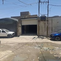 كراج للايجار في كم الارمن نزلة جسر محمد القاسم باب الشرجي الشارع العري...