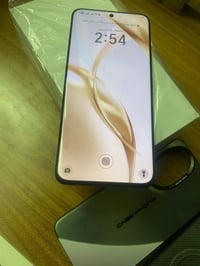 هونر 200  نظافة 100% استخدام كلش قليل غراضة بالباكيت ذاكرة 256/12  ملح...