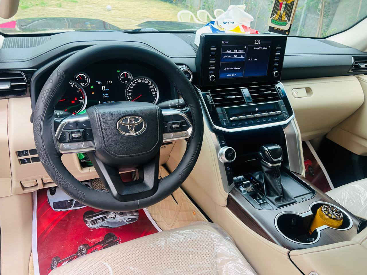 السلام عليكم للبيع لاندكروزموديل 2023 تكمه  وسنويه ساز رقم بغداد بسمي تحويل ثاني يوم مكفول كفالة عامه من صبغ وتبديل 
فول موصفات 1/1
بصمه تشغيل 
بصمه أبواب لمس 
تشغيل عن بعد 
فتحه سلايت
كشنات ثنين كهرباء 
كشنات جلد 
كشنات تدفئه تبريد 
8ايرباك 
زراكات 
مري شفط 
شاشات خلفيه 
مطفايه حريق 
جنطه شفط 
سبعه راكب 
ثلاث قطع تبريد 
محرك 4000 تنفس طبيعي 
حساس امامي 
حساس خلفي
 بصمات ثنين 
سبير منازل 
وباقي موصفات ساز معروفه 
ماشيه 32 الف  حقيقي 
سعر (650) 
الاستفسار اتصل على الرقم ***********
مكان بابل حله
