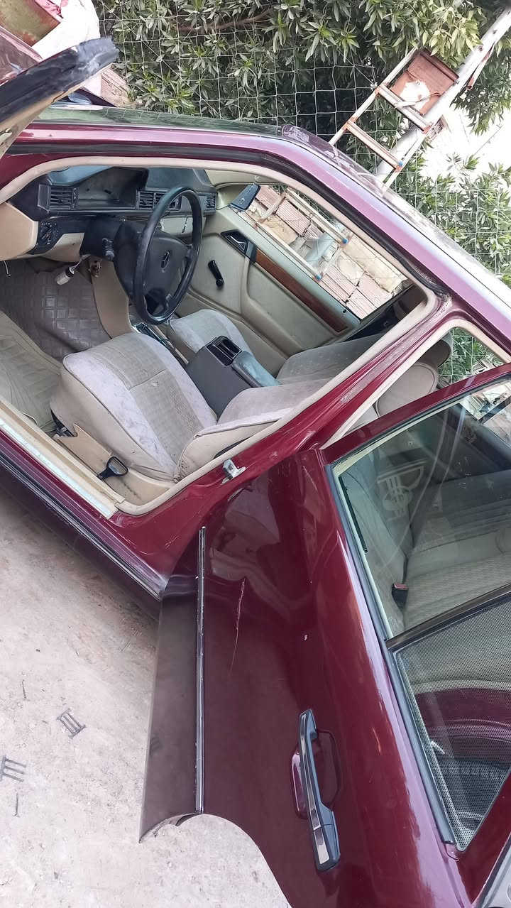 سلام عليكم مكلفه ب النشر 
السياره للبيع للإستفسار اكثر اتصلو على الرقم 
*********** غير متواجدين ع نت فقط اتصال ع رقم
