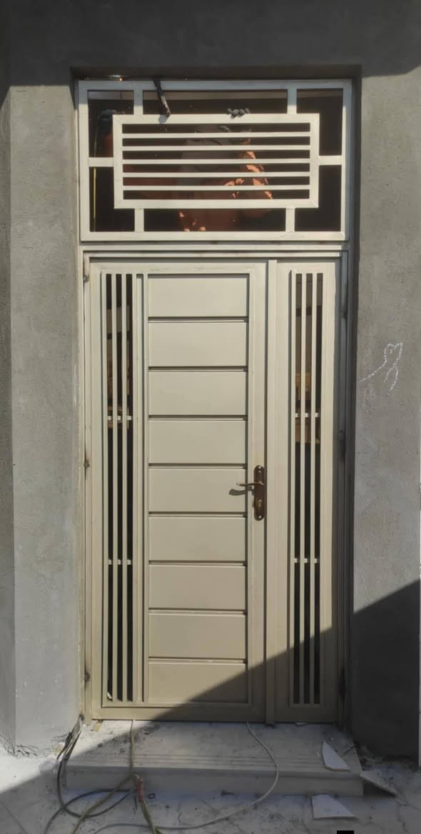 السلام عليكم حداده عامه الأسعار مناسبة والعمل درجة أولى الفريمات الحديد سعر الواحد 15 ألف فقط عمل ' تصليح وصبغ العنوان البصرة ابي الخصيب العوجه ***********
