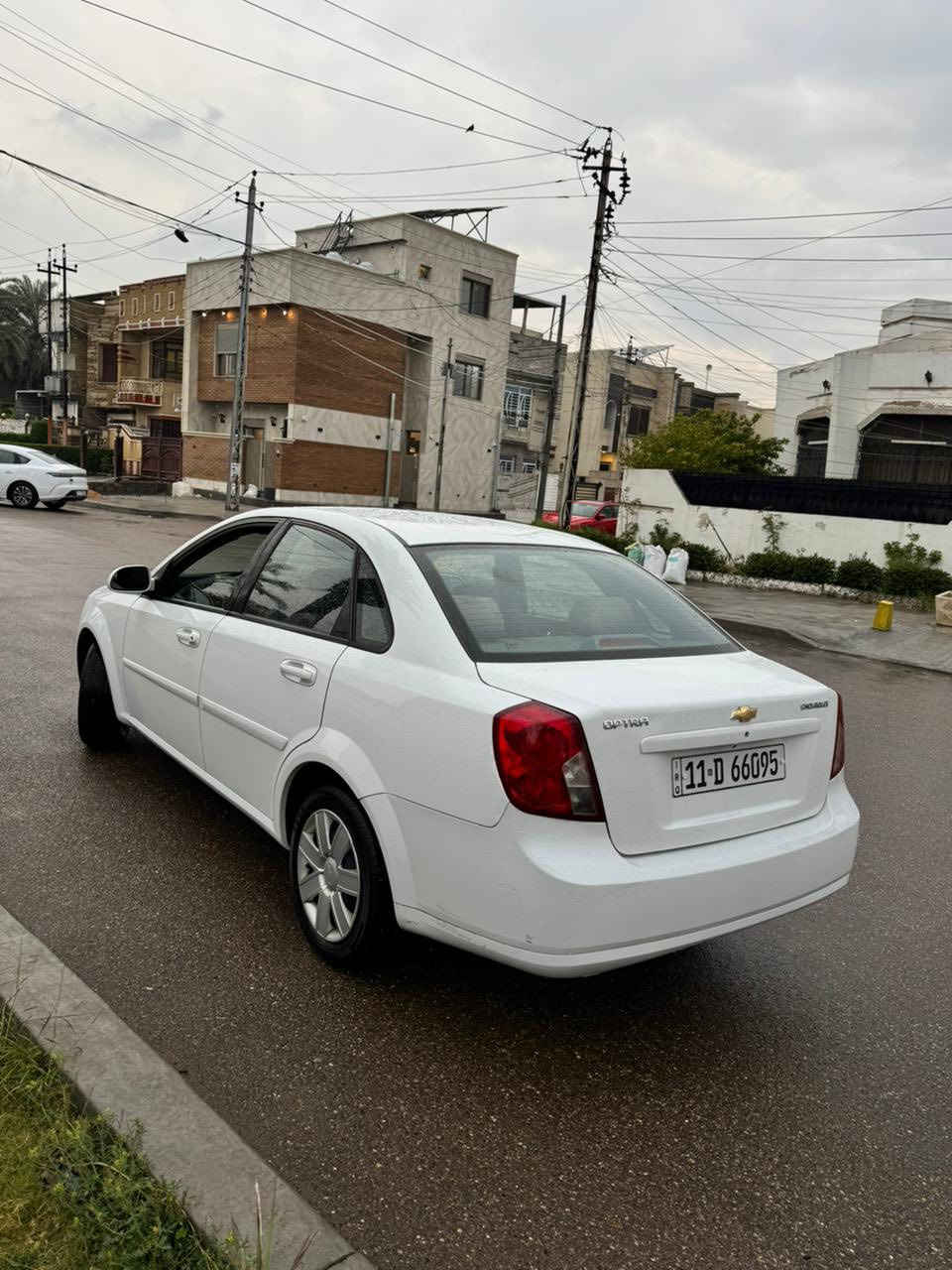 للبيع اوبترا 2011
استخدام شخصي 
السياره بأسمي رقم بغداد انكليزي 
وهزه جديده  السياره نظيفه كلش  ماشيه 92الف  تبريد تدفئه شاشه اندروير كامره دوشمه جديده السعر 92 وبيه مجال على كد الجيه سياره مابيه أي نقص مكاني بغداد السيديه 
لتواصل واتساب فقط ***********
