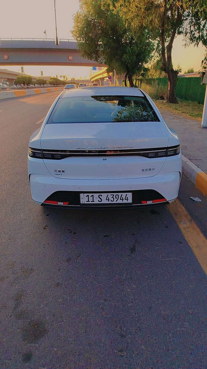 السلام عليكم دستروير للبيع موديل ٢٥ رقم بغداد كفالة عامة عدا رصعة بسيطة جدا ماشية ٧٠٠٠ مكانها بغداد السعر ٢٠٣٠٠ رقم الهاتف *********** تحياتي.
