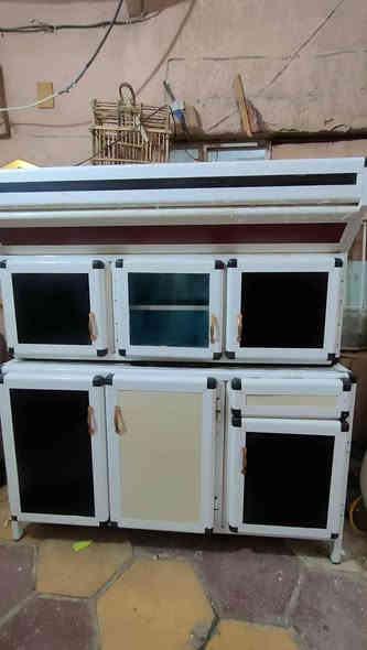 معلق وسنك شرط النضافه جديد بعده وتزكام ب135 وبيه مجال للشراي مو شراي لاتكسر بالسعر
جرابي لوحده ع 30 نضيفات وقويات 
المكان مركز الناصريه
الاتصال ***********
