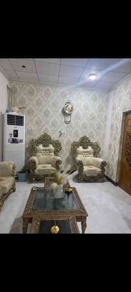 بيت للبيع البراضعيه طابو زراعي صرف المساحة ١٤٥ السعر ٢٤٠ مليون  البيت مؤجر بمبلغ مليون عرض الشارع ٩ م بناء ٢٠٢١ للاستفسار ***********
