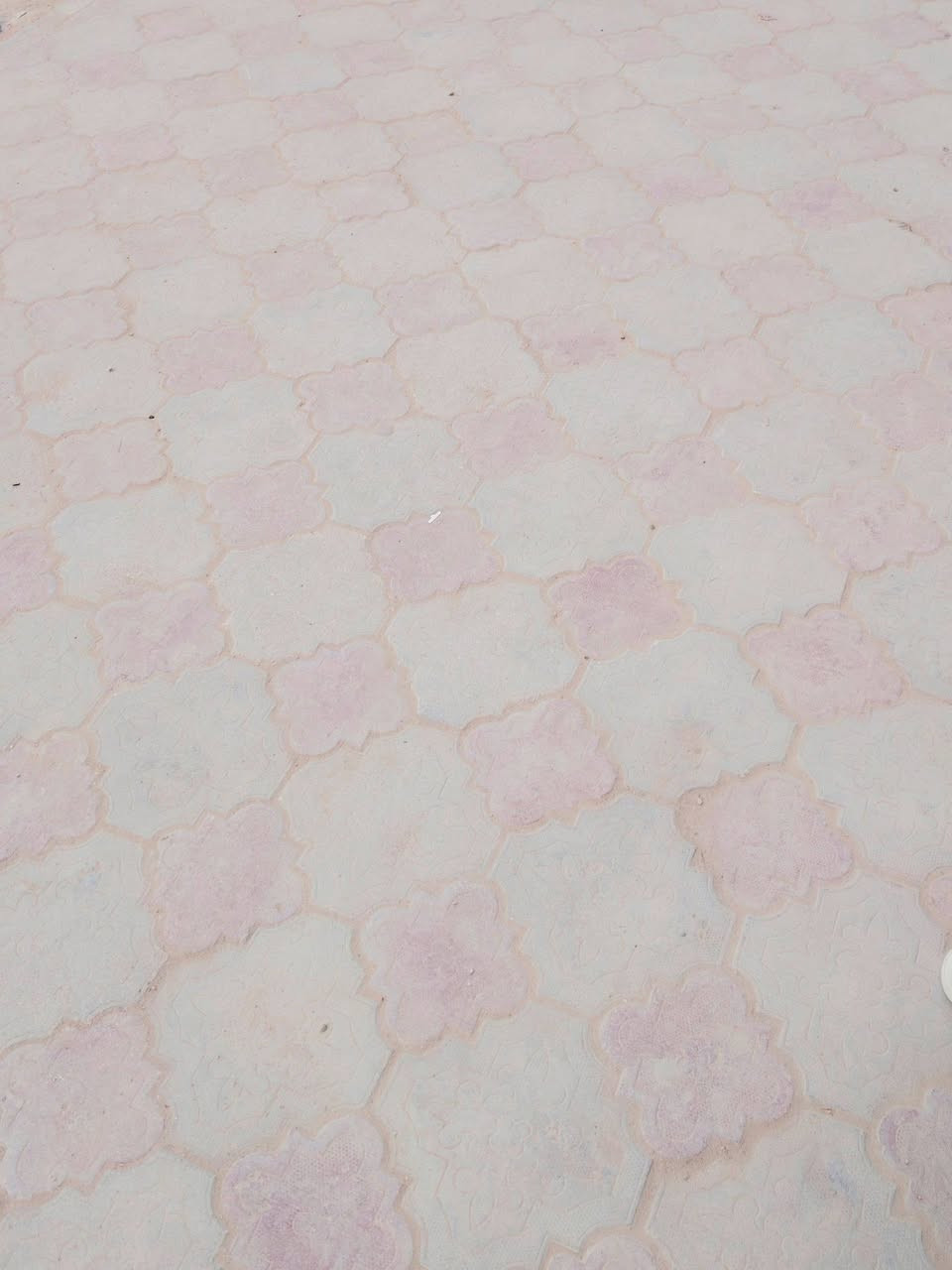 سلام عليكم مقرنص للبيع جديد وسعره مناسب مكان نجف مناذره


**إذا كنت صاحب هذا الإعلان وتريد حذفه لأي سبب، رجاءا أرسل رسالة إلى الدعم الفني**