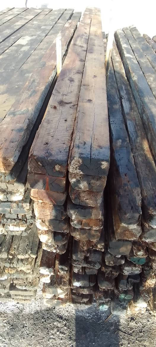 قالب خشاب روسي تارس ٢٥ متكون من ٩ مكاعب اله ربع  مكان سماوه ***********
