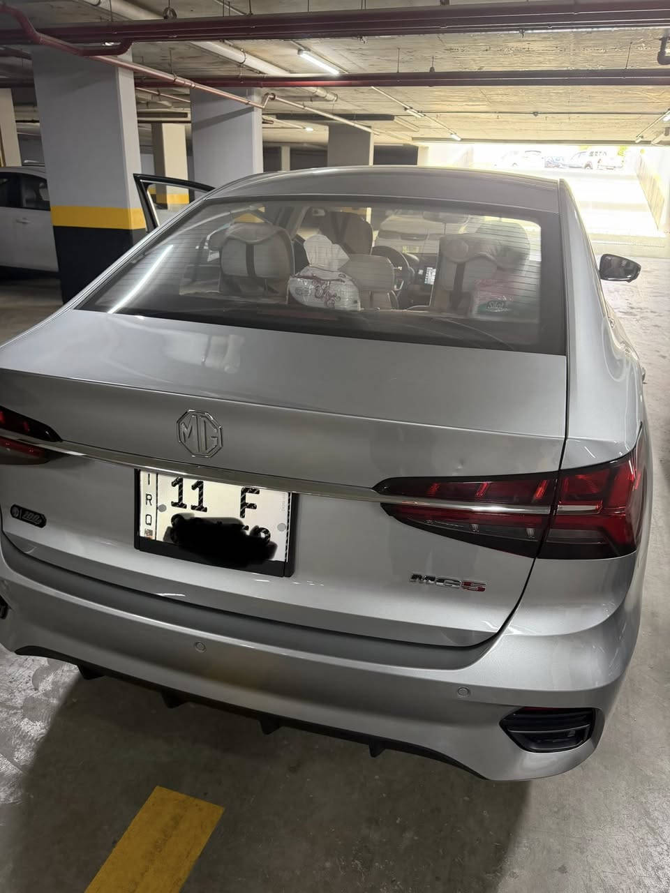 Mg 5 plus 2025
فووول مواصفات اعلى فئة  

رقم واحد اعلى فئة بصمة وفتحة وكراسي كهرباء 

داخل ابيض جلد 

كامرة دوارة ٣٦٠ درجة 

شاشة كبيرة كار بلي 

محرك ١٥٠٠ تنفس طبيعي 

السيارة مضمونه خمس سنوات من شركة MG

السيارة ماشية ٤٨٠٠ كيلو  بعدها زيرو

مكفوله من الصبغ والبارد 
السعر ١٣٨ ورقة وبيه مجال بسيط 
مكان السيارة العامرية 

للتواصل  اتصال او وتساب

***********

