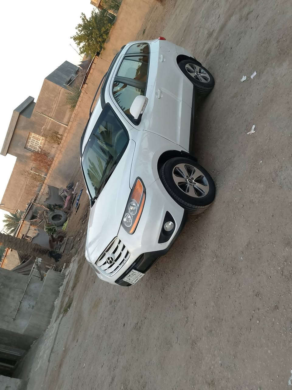 السلام عليكم من رخصت مدير الكروب للبيع موديل 12مكينه 2400كير حداديه تخم تاير تبريد  كله جديد فقط صبغ بنيد بدون فتح واجاملغ خلفي بابل ابي غرق ***********السعر 140
