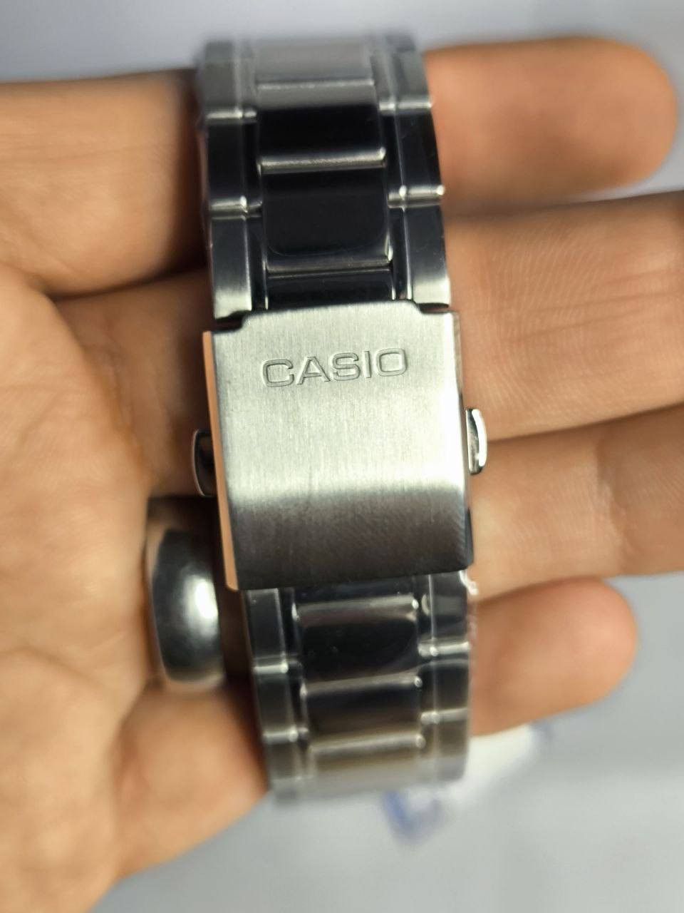كاسيو Casio اصلي وكالة

تحفة فنية
مكينة كوارتز ياباني (جميع السناتر شغاله)
ميناء اسود مميزة
سنتر عداد اسبوعي + سنتر تاريخ شهري + ساعات
زجاج سافاير ضد الخدش 
 مقاومة ماء حتى 5 بار 
القطعة مختمة بالكامل
🔴ضمان سنتين وكالة

⚠️ملاحظة متوفر قطعة واحدة فقط 

السعر :- 135 الف ع اول تم 
السعر غير قابل للتفاوض 
للحجز والاستفسار يرجى مراسلة الصفحه


**إذا كنت صاحب هذا الإعلان وتريد حذفه لأي سبب، رجاءا أرسل رسالة إلى الدعم الفني**