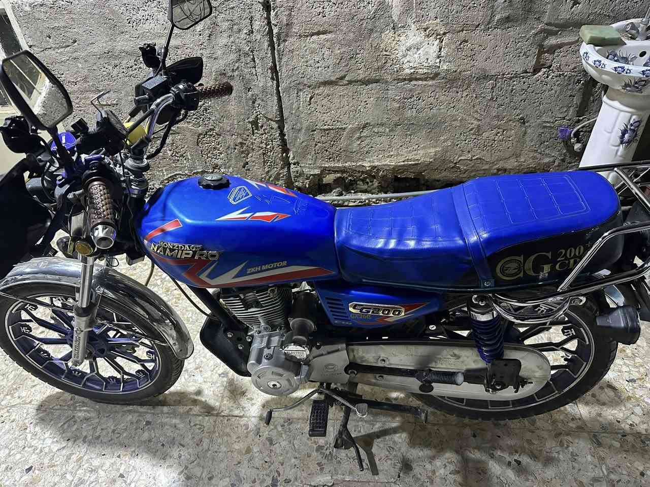 سلام عليكم شباب سونك 2025 لل بيع محرك 200 ccدراجه ضاغطه وزنجيل كفاله عامه نقصهه بس شاشه مالته ماكو السعر 750 وبيهه مجال عنوان بغداد الجزيره سياحيه  ***********
