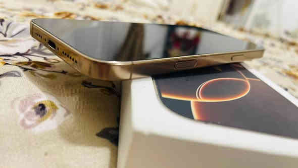 سلام عليكم آيفون ١٦ برو ماكس جهاز نظيف نظافة ١٠٠٪ ذاكرة ٢٥٦ بطارية ١٠٠٪ شرق اوسط نموذج M مشحون ١١١ مرة السعر مليون و٤٥٠ قفل *********** المكان البصرة قضاء المدينة
