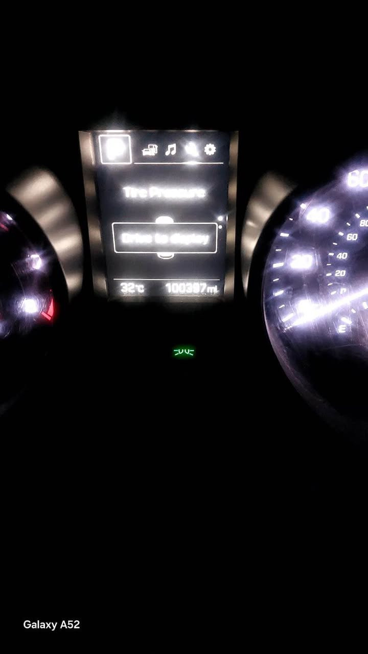 ستنافي سبورت 2018 وارد أمريكي 
محرك Gdi 2400 
السيارة اقتصادية 
4 سلندر 
الضرر : تبديل بنيد وبارد صغير جاملغ 
سونار مرفق مع الصور
مكاني ذي قار الرفاعي 
هزة جديد تحويل مباشر 
السعر 150
للاستفسار الإتصال بالرقم *********** الرفاعي, ذي قار
