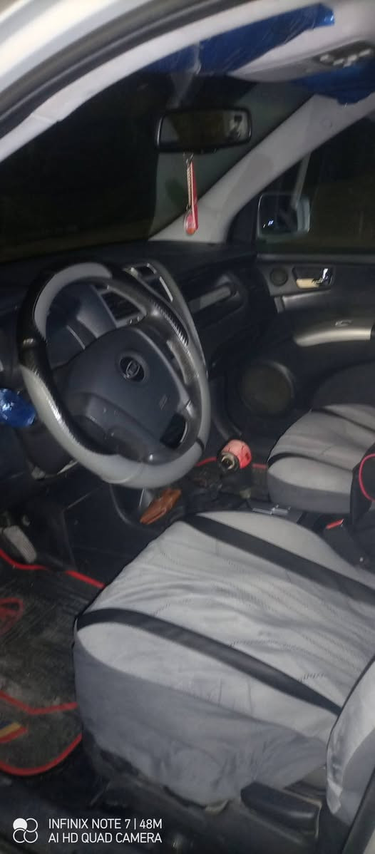 سلام عليكم.كيا سبورتاج 2008السعر 115 رقم مميز ***********
