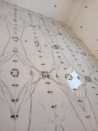 خلفه سيراميك وكاشي ومرمر والواح بورسلين شغل درجه اولى التزام ف العمل د...