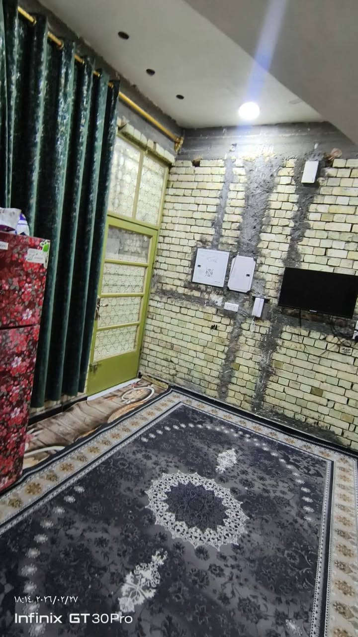 سلام عليكم نصف قطعة البيع مساحه 75 ركن مربع بنا جديد سعر 145 او بيه مجال قطاع 70 ***********
