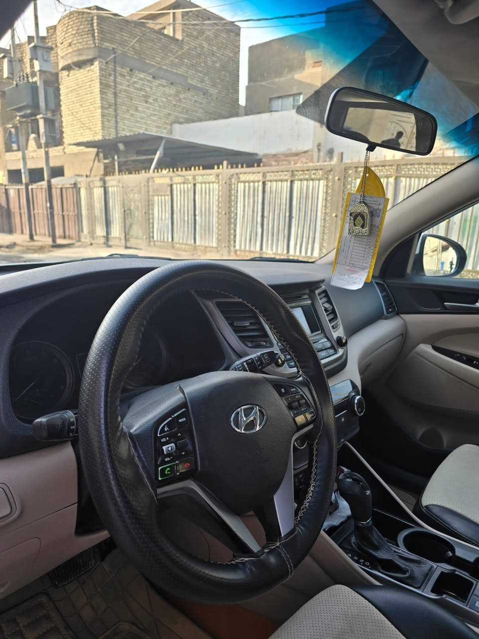 السلام عليكم توسان للبيع موديل 2017بيهة مكانات صبغ السعر 122 هاتف ***********
