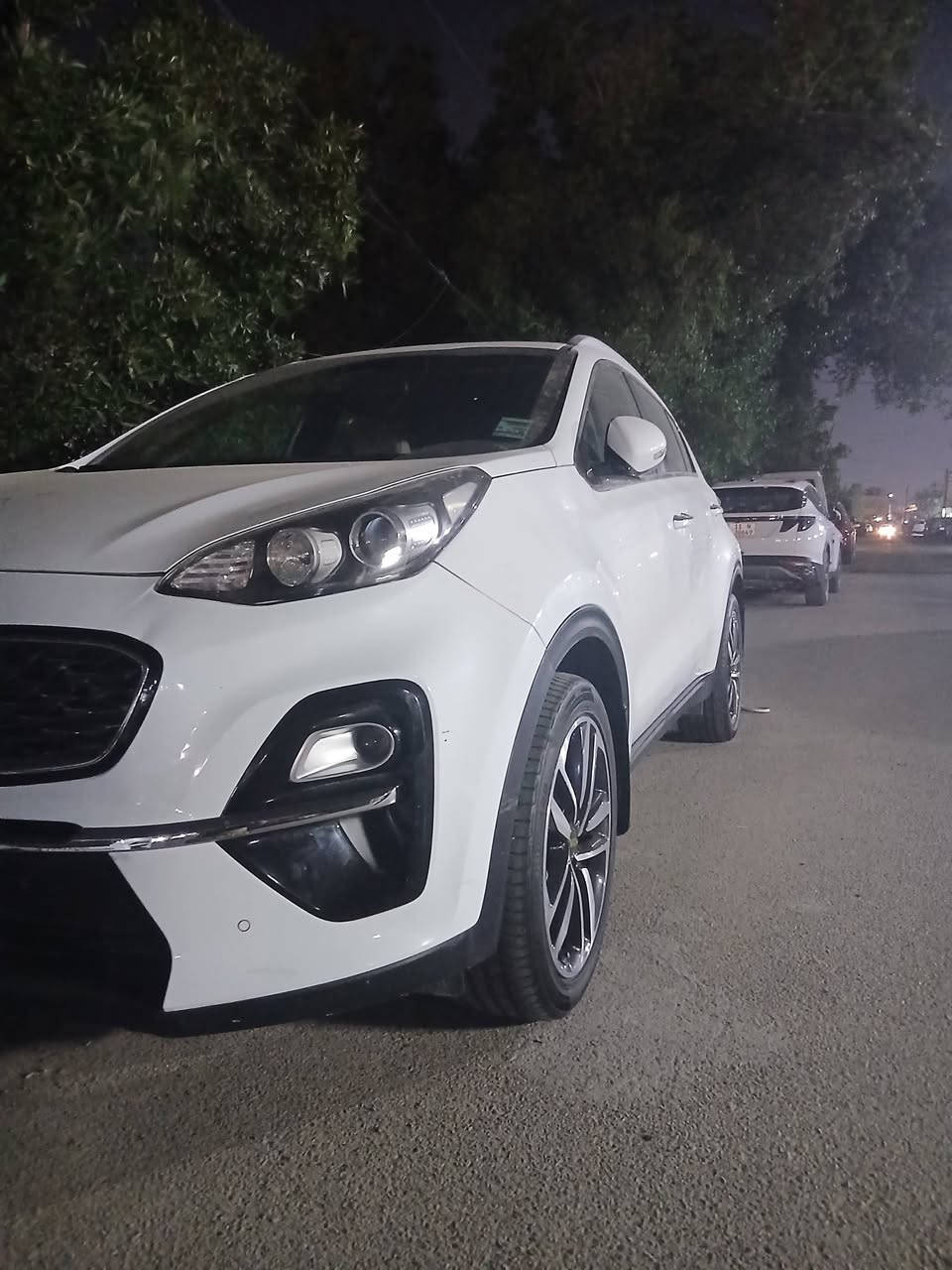 السلام عليكم سبورتج موديل 2020 خليجي بغداد ماشيه 62 محرك مكينه صدر جديد مكفوله من صبغ وتبديل عدا بارد قليل جدا نص فوول بصمه تشغيل عن بعد  وباقي المواصفات عنوان بغداد السعر 200$ مكلف بنشر صاحب السياره ***********
