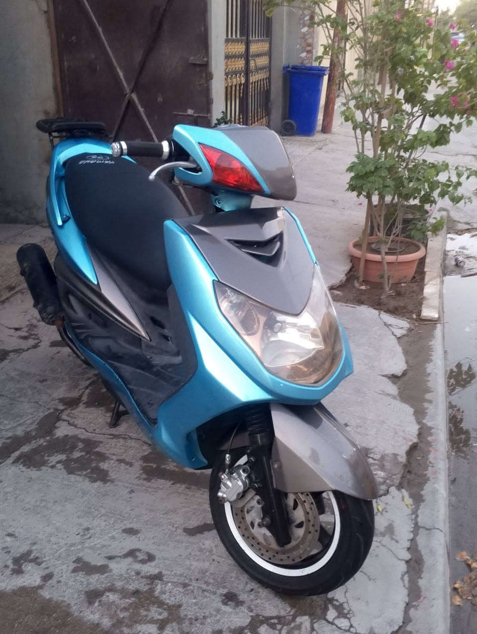 السلام عليكم دراجة سكنس فحل كوم حديد بيهة كلجات رياضي وصالنة رياضي الكفرات جدد الكهربايت شغالات كلهن
يحتاجلهة بس كور الدورة ابو دشير الرقم ***********
السعر 450قفل من الخير قفل
