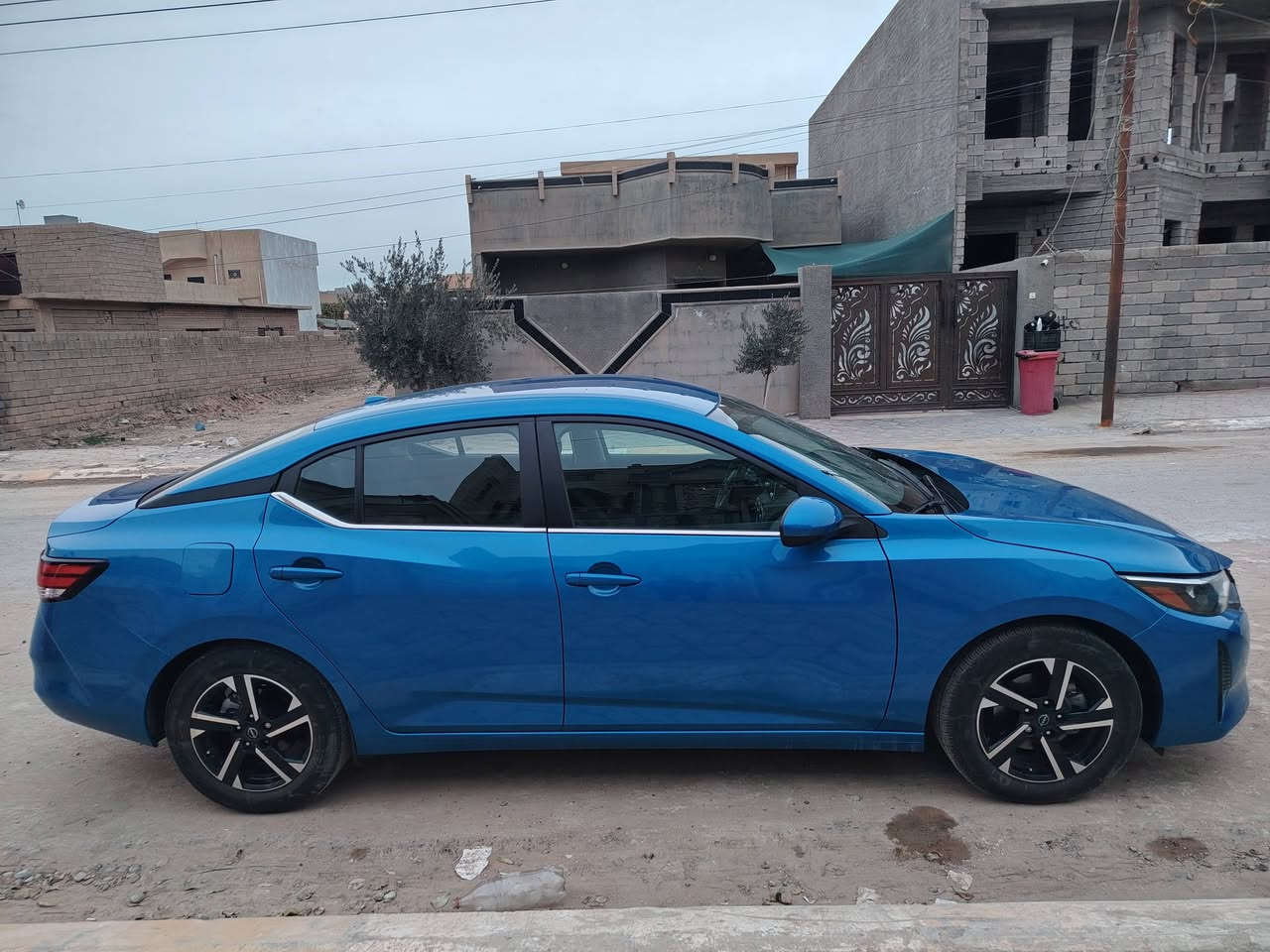 السلام عليكم سنترا موديل ٢٤ SV ماشية ١٦ ميل الضرر رصعة بالبنيد مصلحة وشباك دعامية مبدل فقط بدون دواخل بدون ايرباكات صور الضرر مرفق مع الصور ورقم الشاصئ  مرفق/رقم كاتي السعر ١٤٨ بيها مجال بسيط ***********
