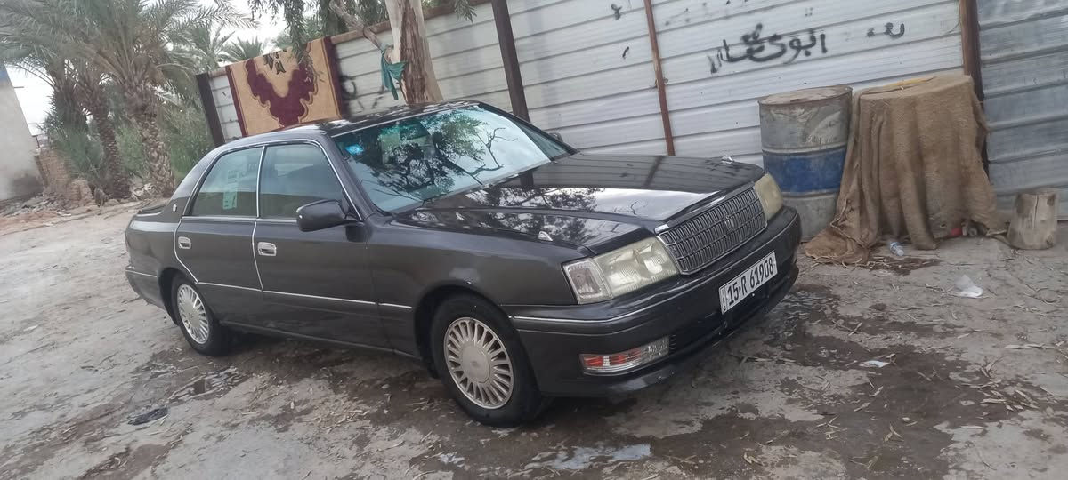 راس الثور فلات بسمي مكفوله من الكص والنقل الجثه بيها ضربه بحوض السبير رقم انبار انكليزي بسمي اللون اسود مصبوغه عام جماليه العنوان ديوانيه قضاء غماس رقم الهاتف ***********
