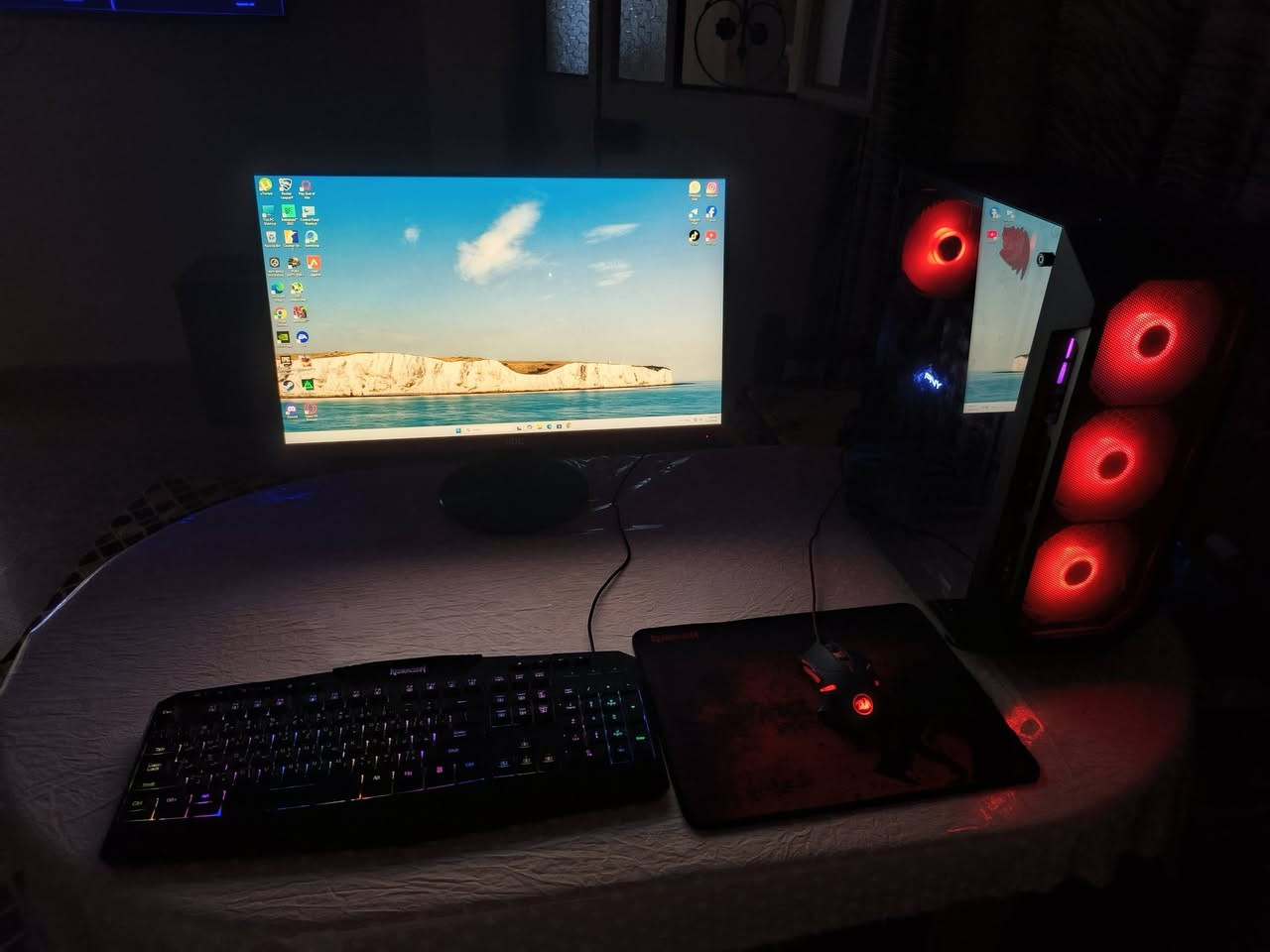 PC للبيع
المواصفات 
RYZEN 5 5500
 RTX 3060 12GB
ASUS PRIME B450-PLUS
MEMORY DDR4 16GB (2*8) 3200MHz
DEEP COOL 600W
1التخزين 1T m.2 NVME
2التخزين HDD 1T
3التخزين SSD 128GB
أيضاً ماوس وكيبورد وماوس باد REDRAGON
شاشه (AOC 144HZ (1920*1080
سماعات و باورسبلاي 1500 هديه 
جميع القطع هيه والكارتونه مالتهه
سعر مليون و300 وبيهه مجال 
مكاني الكاظميه 
واتساب فقط ***********
