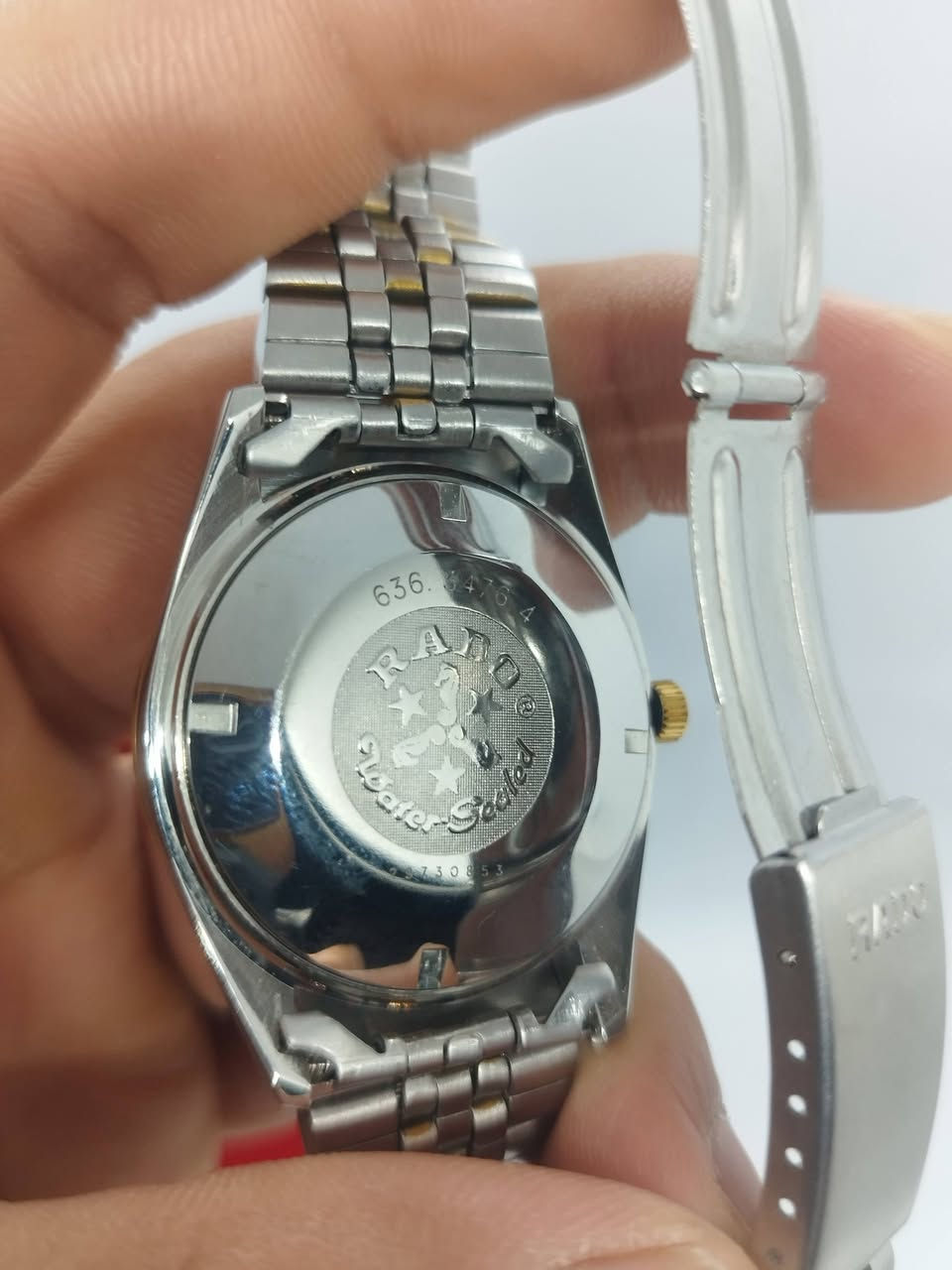 السلام عليكم 
مزاد اعلى سعر ابيع يحق الرجوع اذا لمن تصل الى السعر المطلوب

رادو اوتمايتك سويسري 
لونين ذهبي ستانلس ستيل المينه جوزي فاتح الى الماروني نوادر
نافذه تاريخ يومي واسبوعي القطر 37
دزاين رولكس بلادي نظيفه جدا 
مع العلبة الرادو الاصليه


**إذا كنت صاحب هذا الإعلان وتريد حذفه لأي سبب، رجاءا أرسل رسالة إلى الدعم الفني**