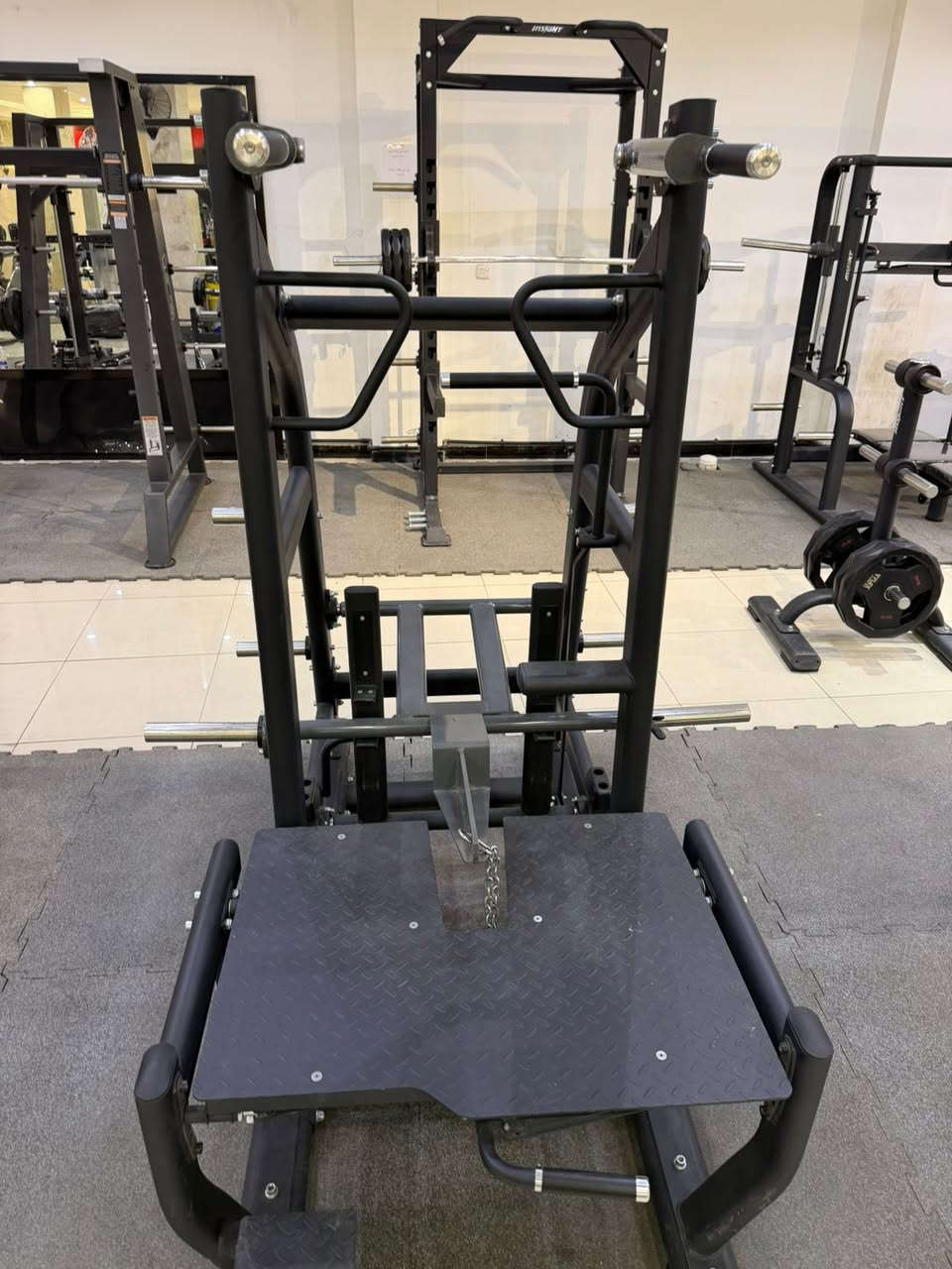 �
للبيع جهاز السومو الاحترافي من شركة إنسايت
جهاز جديد بحالة ممتازة، شغل ثقيل وتحمل عالي 💪
 للصالات الرياضية والمحترفين
يعطي عزل قوي للرجل والكلوتس مع حركة مريحة وآمنة
تواصل ***********

