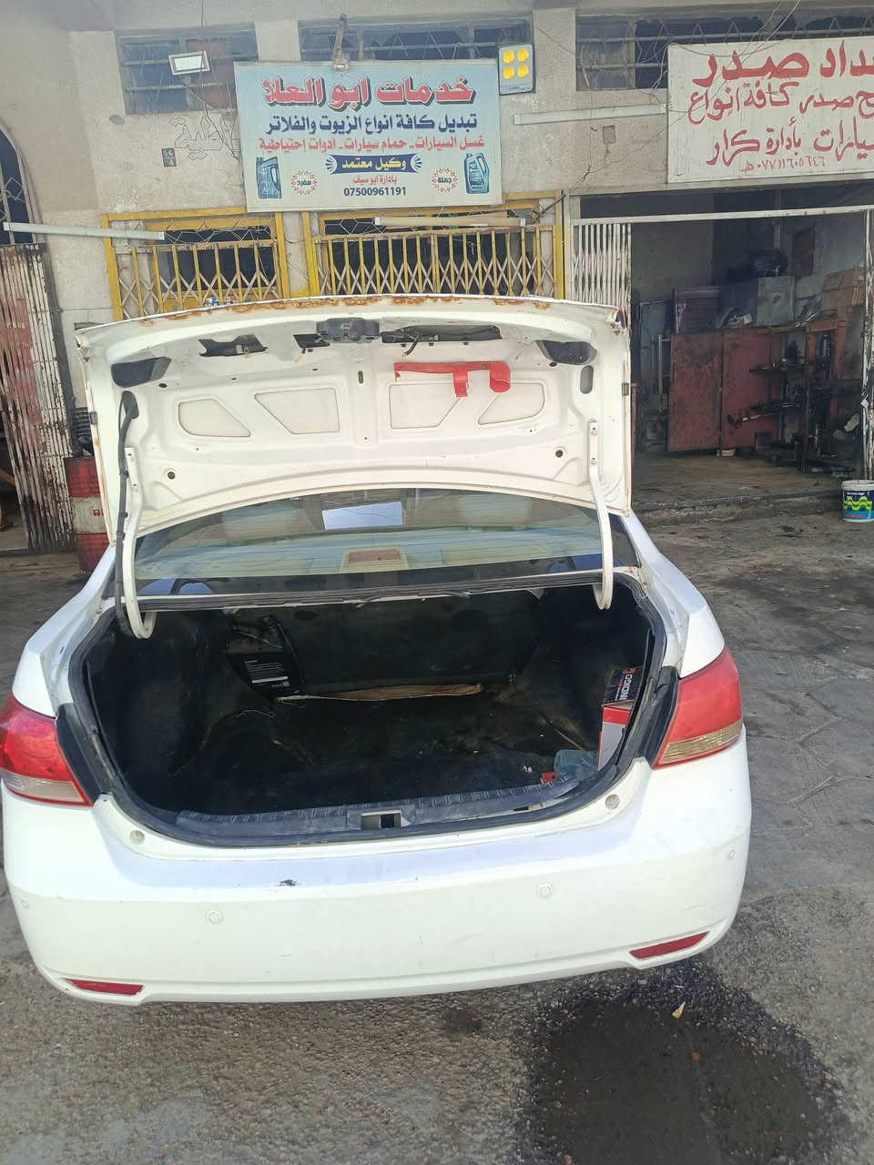 سلام عليكم
بي واي دي جي 3 موديل 2013 للبيع 

كير اتماتيك مكفول 

مكينة مكفولة 

تبريد مكفول 

كهربائيات مكفولة 
مصبوغة عام 

رقم سيارة مثنى ومكان سيارة بغداد البياع السيارة حرة 

عليهة غرامة 430 الف تنزل من سعر السيارة 

سعر 48 

رقم الاتصال واتساب *********** 

ملاحظة عندي وكالة عامة وراعي ابو سنوية بلمثنى
