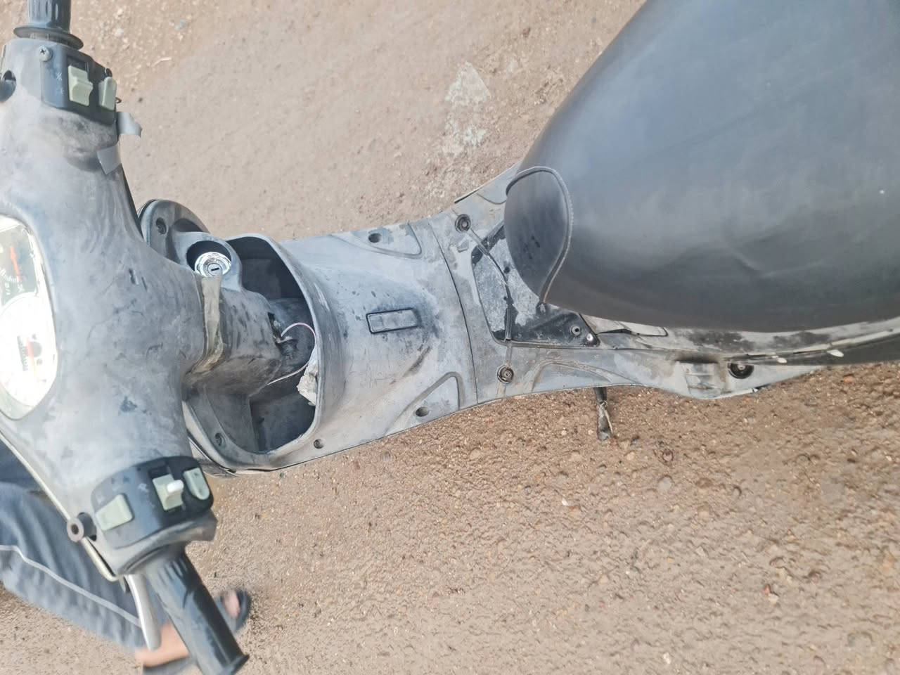 طافية متروكة الاتصال ***********
