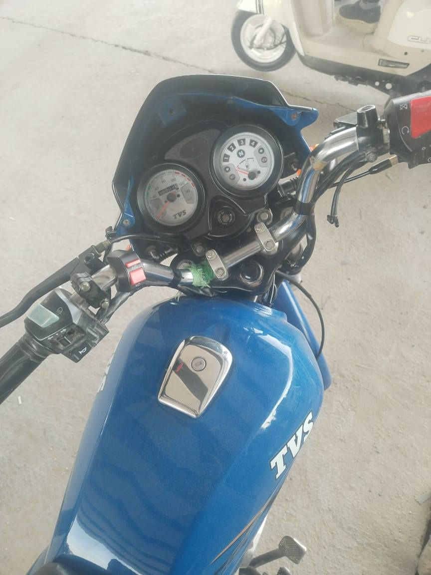 مليون و200 وبيهة مجال بوكسر كفالة مرقم انكليزي وسنوية   موديل 19 ومكينة 23  ناصرية الشراي يتصل ***********
