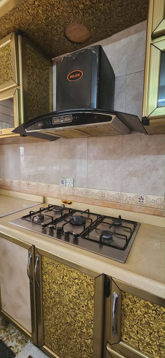 كاونتر للبيع بلموصل جانب الايسر
توصيل مااكو
5 امتار ونصف طول الكاونتر كامل  مع السنك 
3 امتار و75 س م  طول الملحق
الشراي يتصل عل الرقم ***********
#متابعيني #لايك_متابعه_اكسبلور
