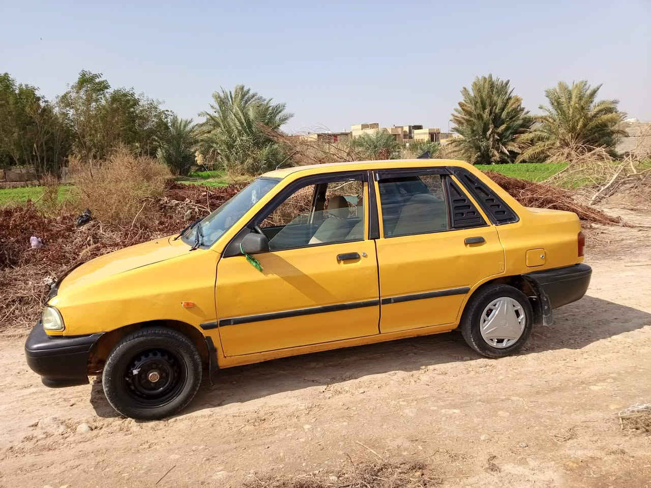 سلام عليكم سايبه موديل 2014 كير مكينه مكفوله من ضربه وتبديل 30 وبيها مجال ***********
