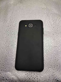 ثلاث قطع • موبايلات • شرط الشغل