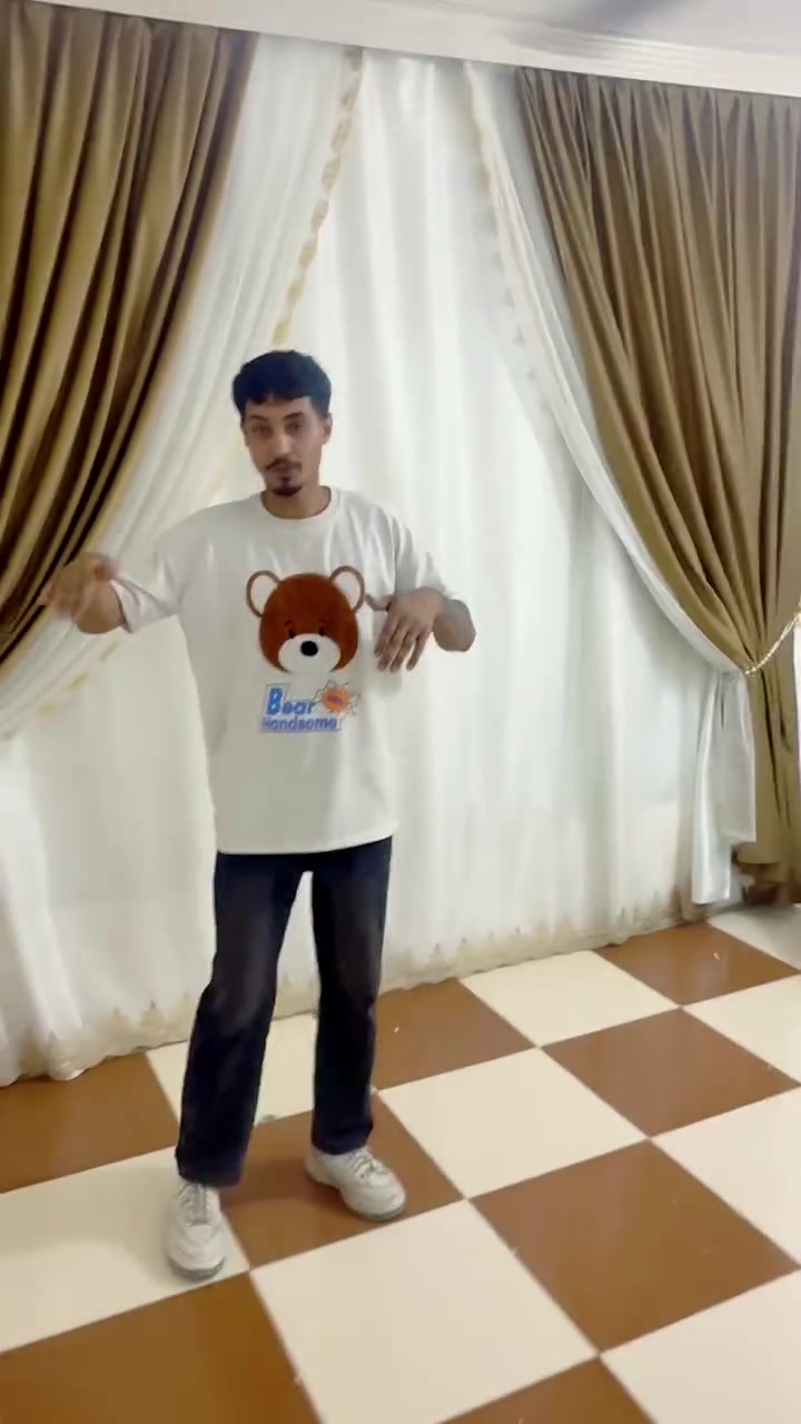 بسم الله ، اللهم صلي على محمد وال محمد 
دار للبيع الموقع الشعب بظهر جامع الشروفي شارع تبليط كامل مكمل  مي مجاري كهرباء لبيت جاهز وخير من الله طابو زراعي سند ٢٥ للاستفسار خاص او تصل
***********
