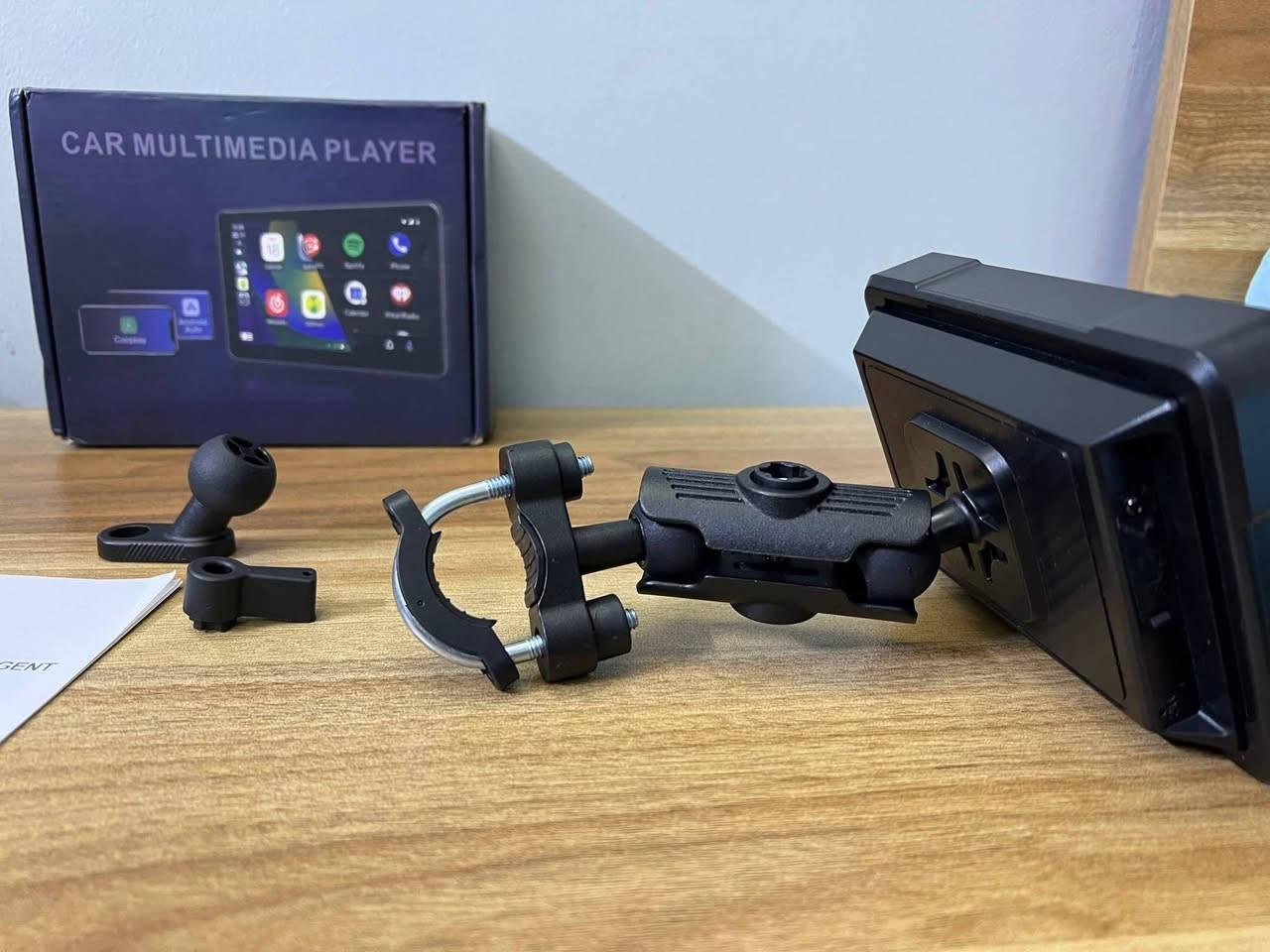 شاشة دراجة للبيع السعر ٦٠ وبيها مجال عنوان ديوانية ***********
