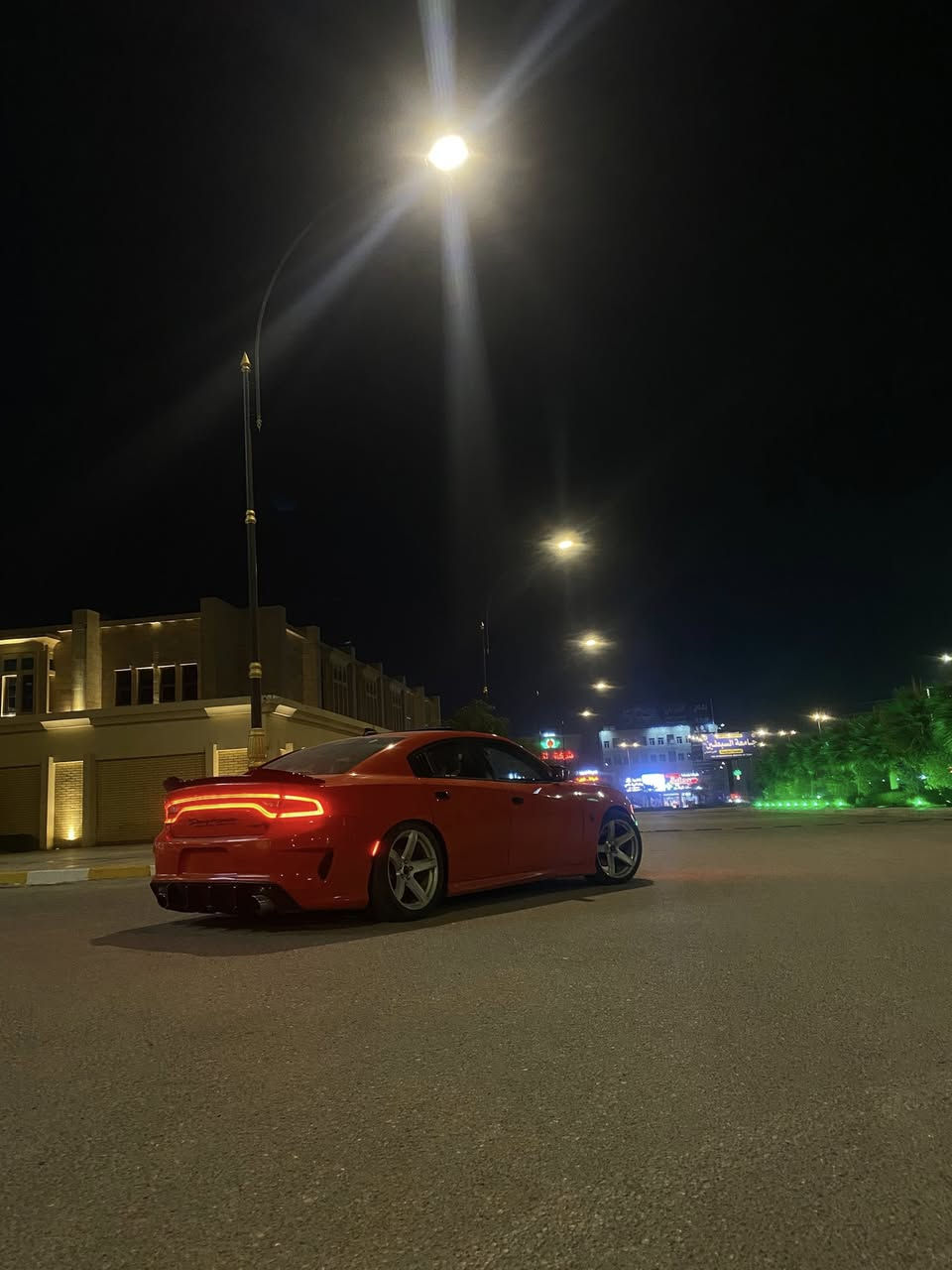 السلام عليكم للمراوس برام أو جمسي سيرا فقط جارجر دايتونا اصل 2018 رقم بغداد ٣قطع صبغ فقط  سياره جديدا  للستفسار ***********
