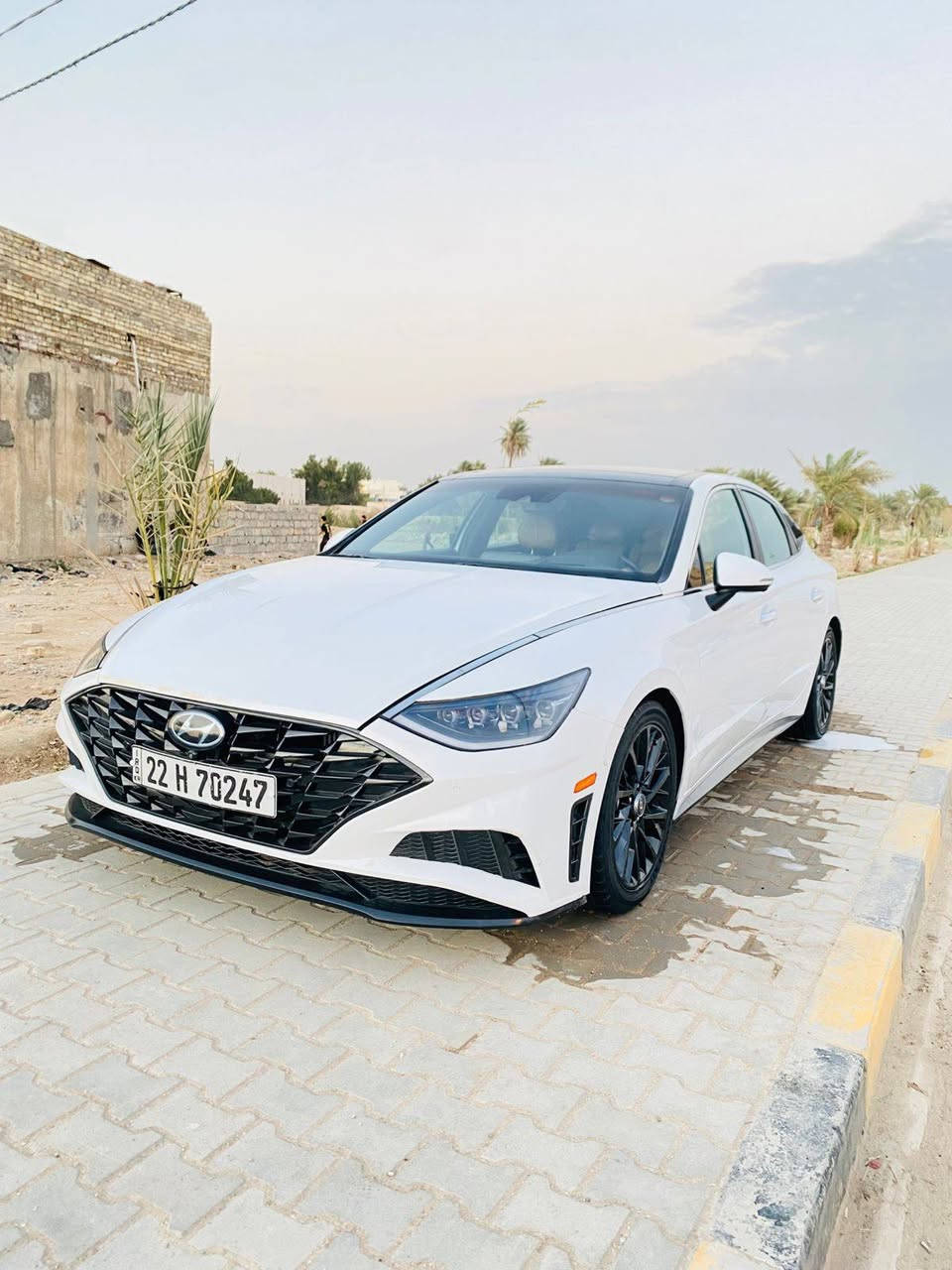 يا الله 
اخوان سوناتا 2020 وارد امريكي 
فول مواصفات لمتد 
بنوراما 
رادار 
مثبت سرعه 
تحديد مسار 
قياده ذاتيه فول مواصفات
تشغيل عن بعد وتحكم بل بصمه للامام والخلف 
نقطه عمياء 
فول. للأخير وبعد الموصفات المعروفه عن السوناتا 
السياره حادثها بامريكا صفحه السايق مبدل بيها بابين 
وصبغ الچاملغات الامامي ولخلفي 
للتواصل ***********
