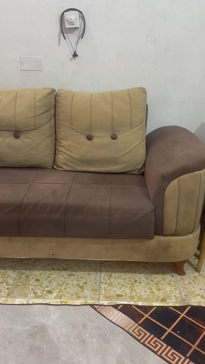 ديوان 10 مقاعد السعر 225 وبي مجال


**إذا كنت صاحب هذا الإعلان وتريد حذفه لأي سبب، رجاءا أرسل رسالة إلى الدعم الفني**