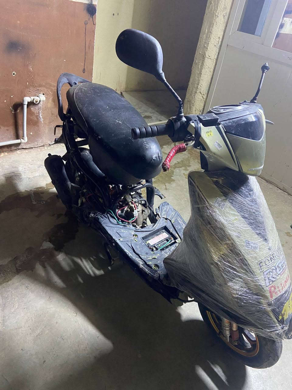 ماكس. مضلع. للبيع. ومراوس. ويه. ايراني. ايي. عيب. مابيي. فقط. نقص.  كفرات. خلفيه. وبريك. خلفي. ايي. عيب. مابيي. شغل. وطلع. محرك. اخرس. بي. تزويدات. خفيفه. بوشه. 55. لا. تبخير. لا. صوت. لا. نضوح. ايي. عيب. مابي. سعر. 175. وبي. مجال. قليل.  ومراوسه. ويه. ايرانيي. وذا. نضيف. انطيي. فرق. رقمي. ***********🤍✨
