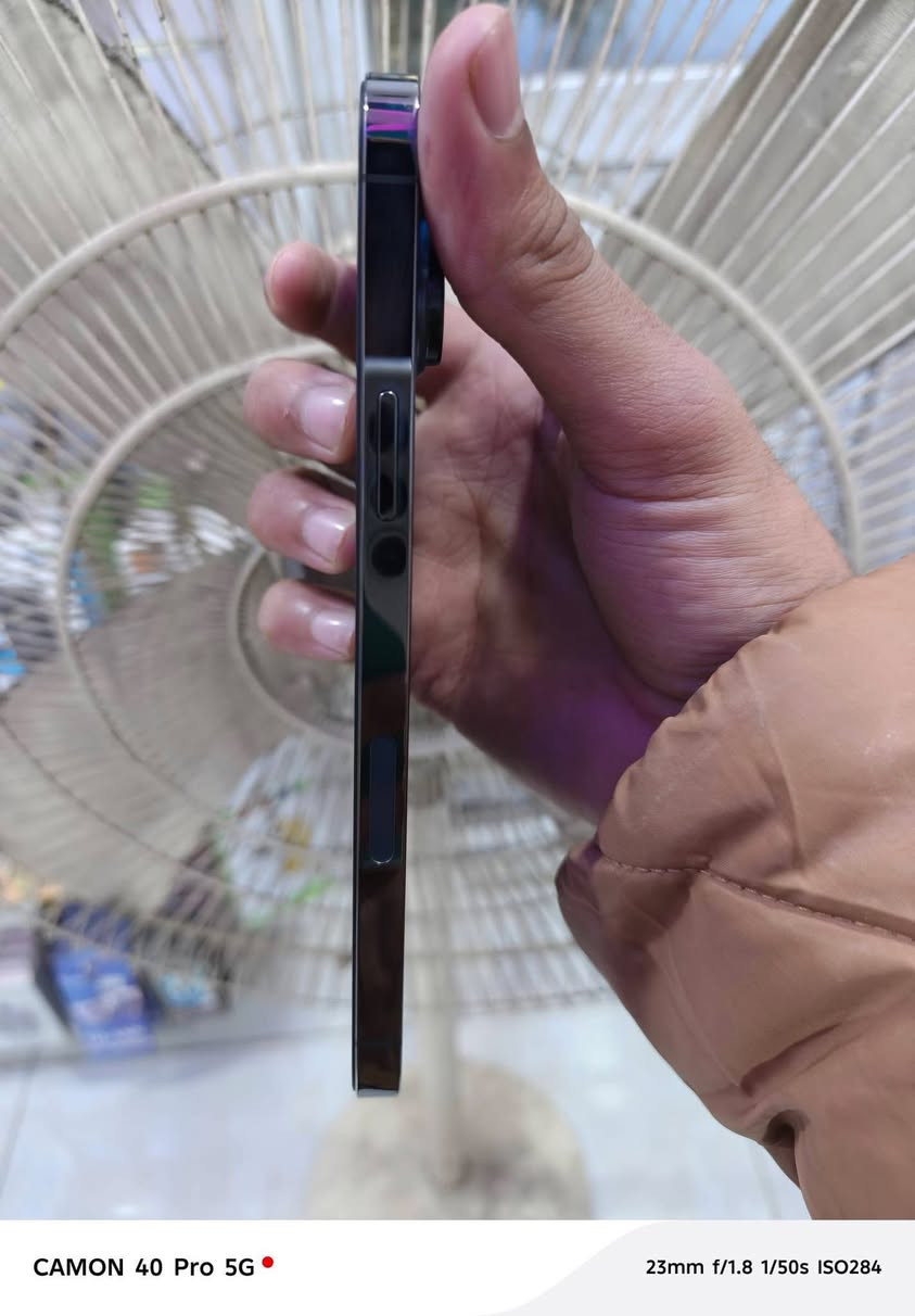 سلام عليكم   ايفون 13PRO MIX   مستبدل شاشه فقط  فيس إيدي شغال جهاز نضيف جدا بطاريته 87   ذ 256للبيع او مراوس بآيباد برو M2 11.   أي استفسار ***********  رقمي أو واتساب
