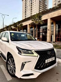 لكزس LX 570 • ٢٠١٦ • ٨٢٠٠٠