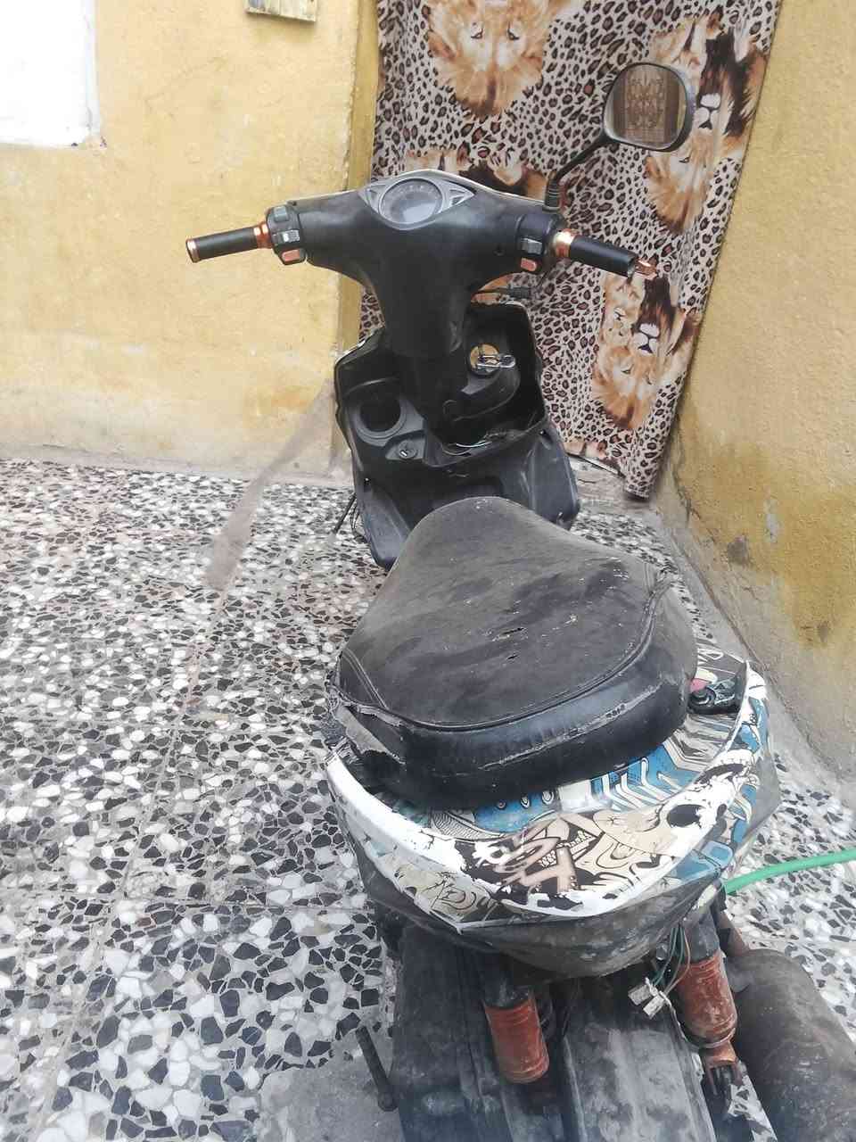 سلام عليكم دراجه ماكس عدله مضلع الدراجه بوشه 58 يدات رياضي امامي ويل ابونجمه الدراجه يحتاجله بس سلف لبيع ***********
