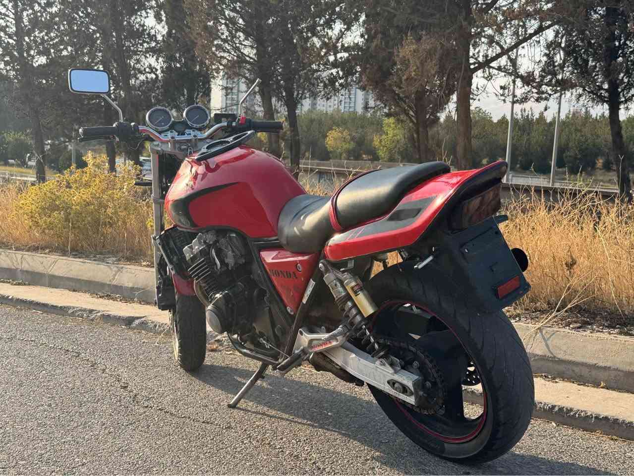 بطح cb 400
مكينة كبس بدون مشاكل 
نقوصاتها كهربائيات بسيطة 
مكان سليمانية بكرجو 
سعر12  ورقة السليمانية, العراق


**إذا كنت صاحب هذا الإعلان وتريد حذفه لأي سبب، رجاءا أرسل رسالة إلى الدعم الفني**