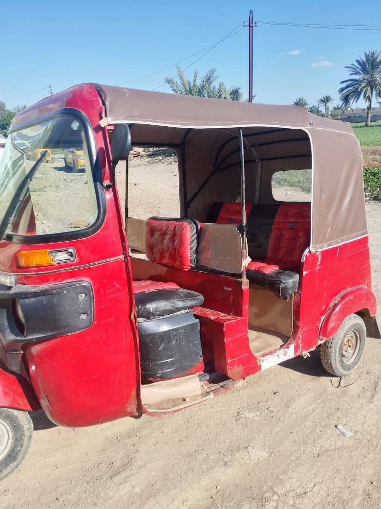 السلام عليكم تكتك للبيع موديل 2017 اوراق كامله قبور القلم معمره جديد كبل لشارع *********** بي واتساب العنوان ابو غريب السعر مليونين و٦٠٠ وبيه مجال
