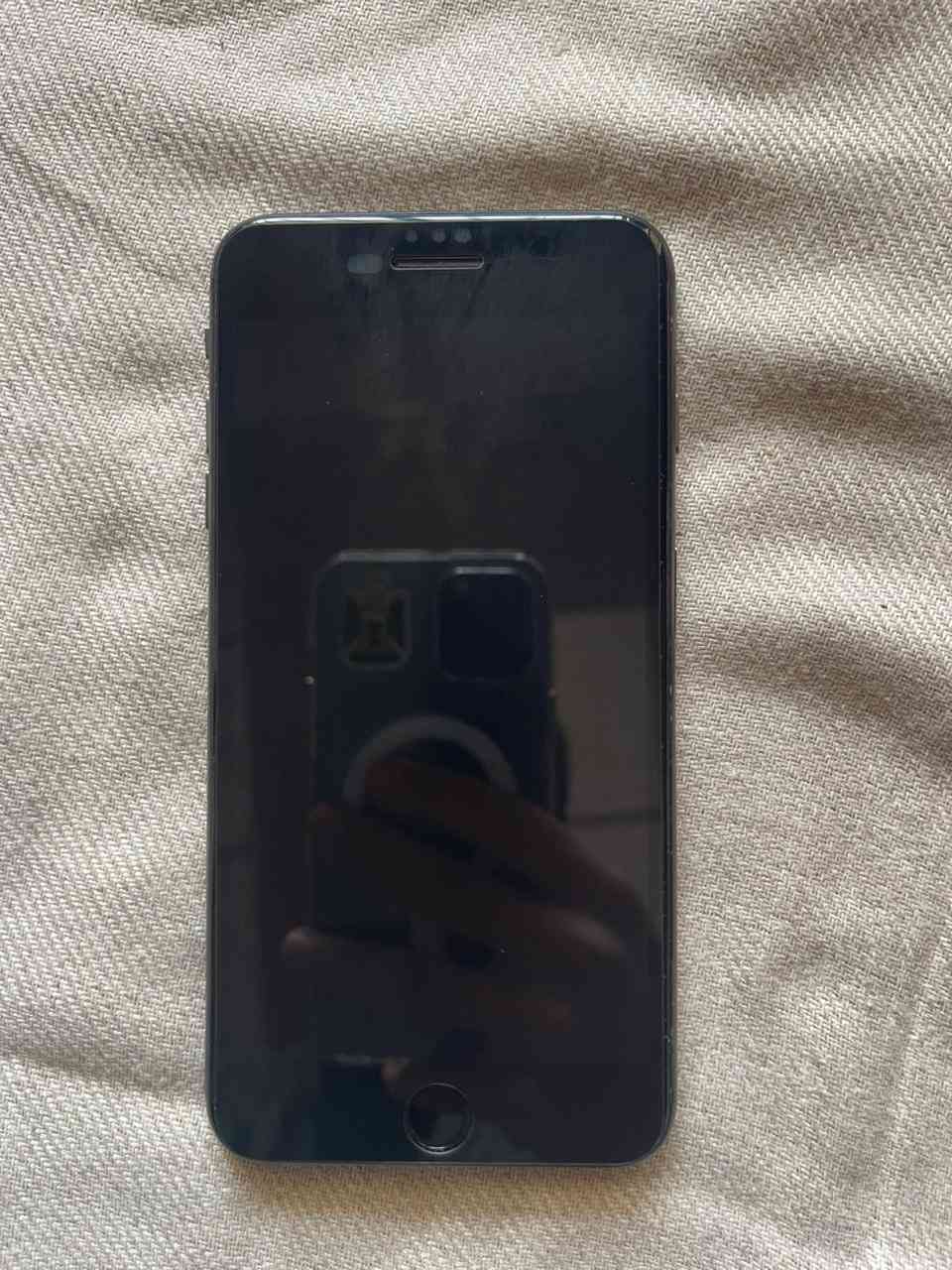 سلام عليكم ايفون 8 بلس للبيع ذاكرة 64 امبدل بطارية فقط الظهر مفطر كما موضح في الصورة الدكمة واكفه السعر 65 وبي مجال


**إذا كنت صاحب هذا الإعلان وتريد حذفه لأي سبب، رجاءا أرسل رسالة إلى الدعم الفني**